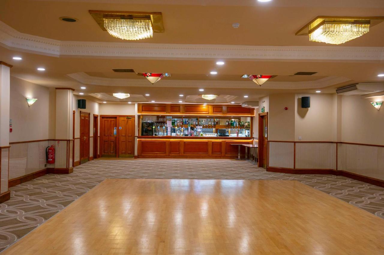 Woodlands Hotel, BW Signature Collection Dundee Bagian luar foto