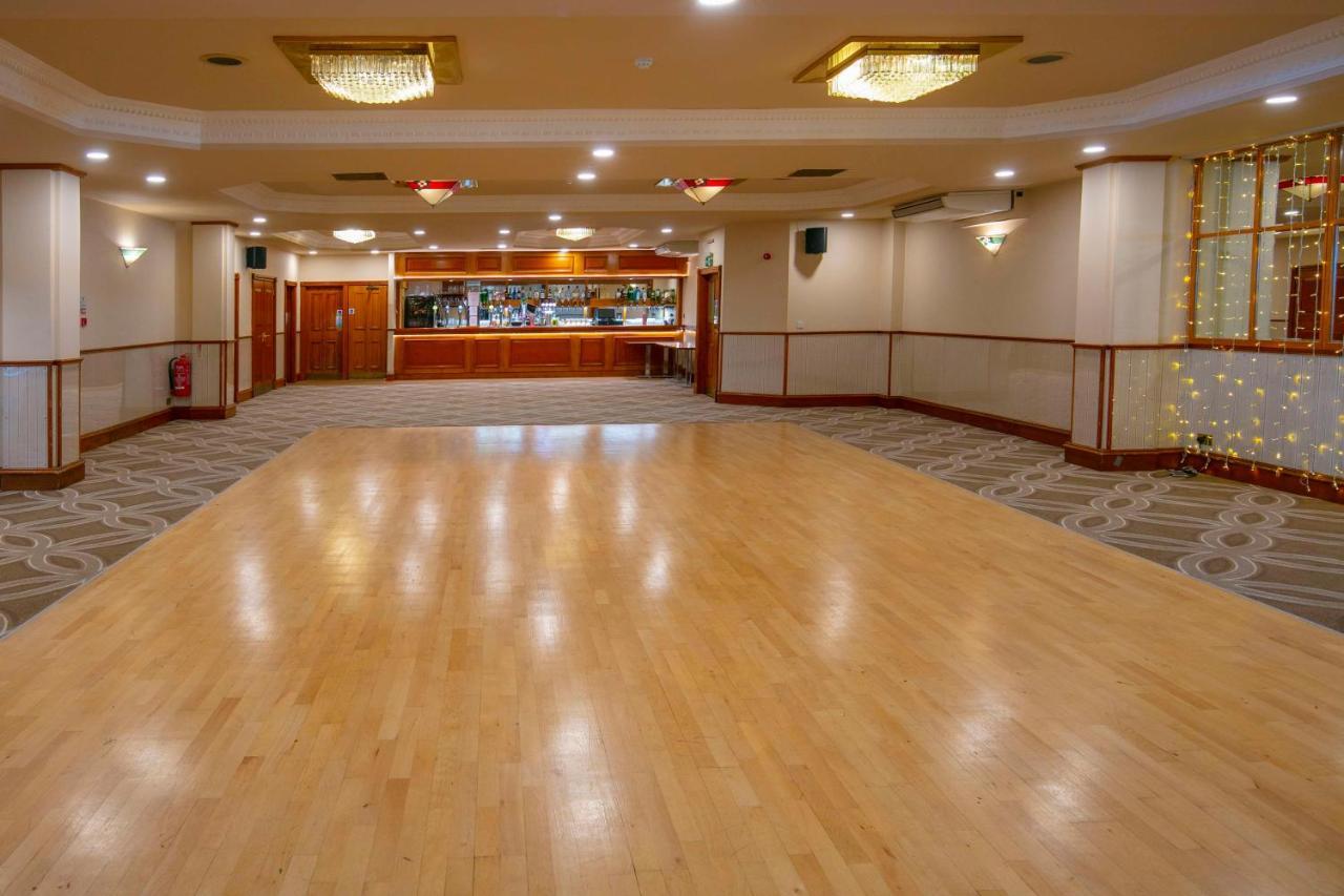 Woodlands Hotel, BW Signature Collection Dundee Bagian luar foto